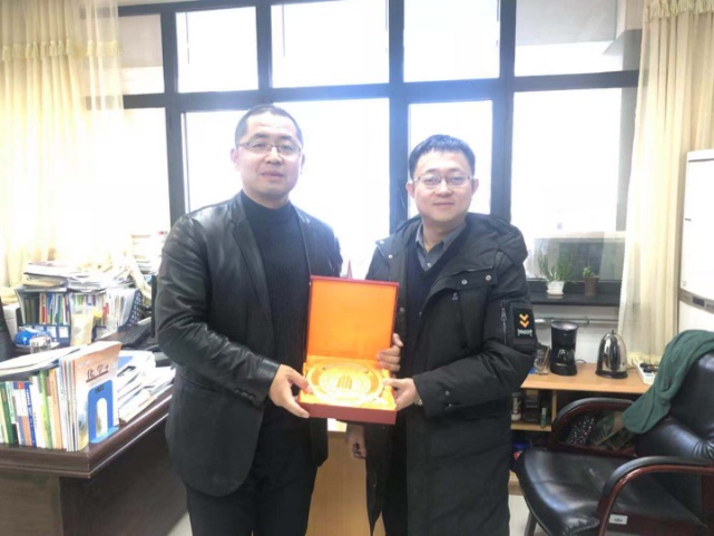 成人影视片