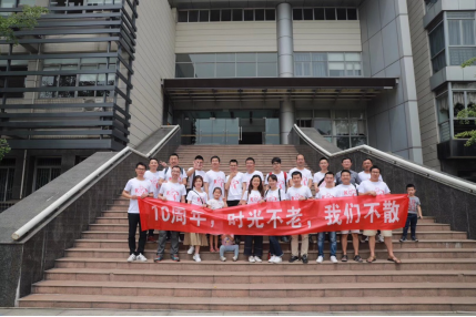 成人影视片