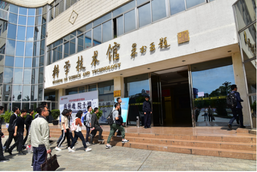 成人影视片