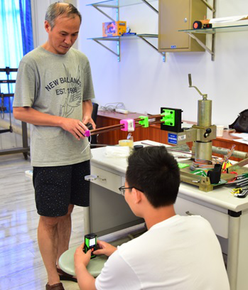 成人影视片